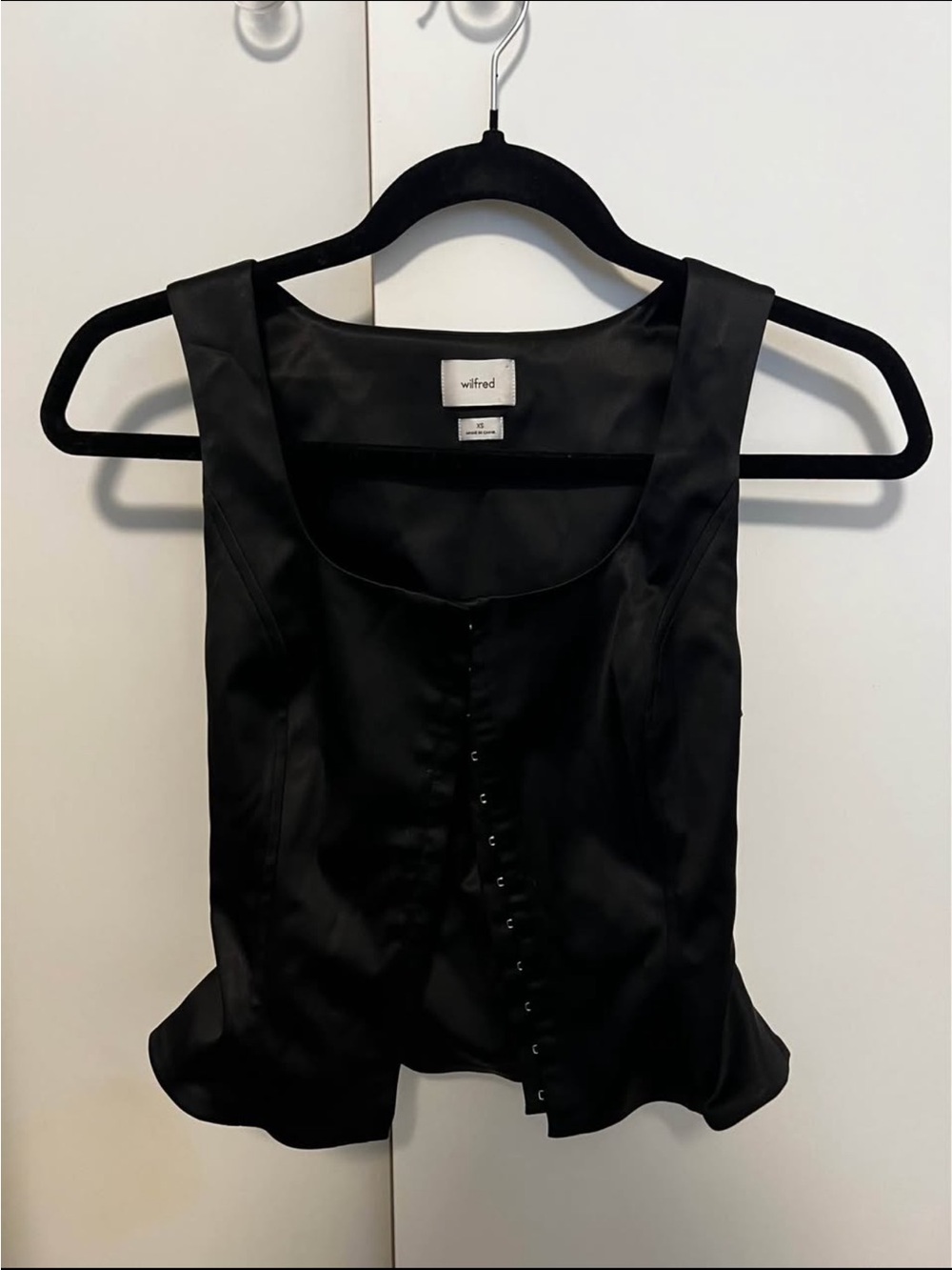 Wilfred Black Satin Button-Front Peplum Camisole Top